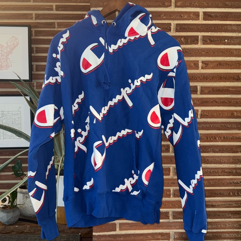 Men’s medium champion hoodie blue logo